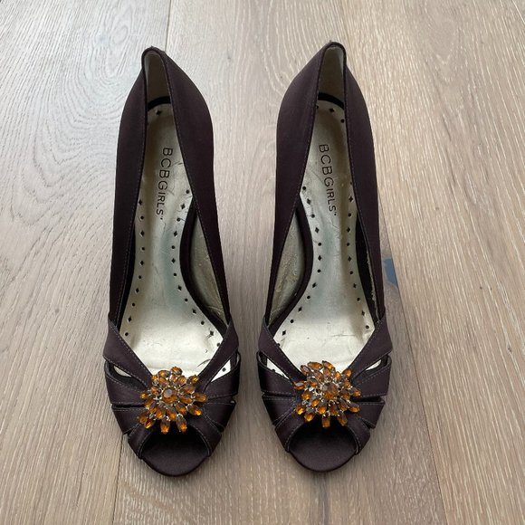 BCBG Womens 7 Heels Brown Satin Peep Toe Formal Dressy Crystal Amber Gold - Picture 2 of 14